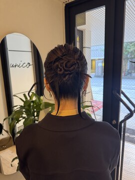 ユニコ(unico) ヘアアレンジ/カチモリ