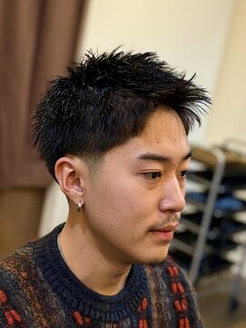 ◆鋭さとラフさを両立 スパイキーテーパーフェードショート”◆