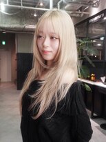 アルバム 池袋(ALBUM)&nbsp;ハイトーンロング顔周りレイヤーブロンド_F21405