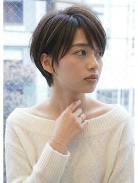 レウナ 外苑前(Reuna) 30代40代大人可愛いショートボブ　大人ショート