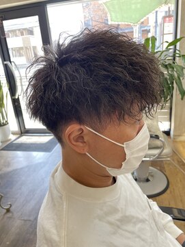 ヘアアンドメイク アリス(hair&make ALICE produce by COLT) メンズ ショート パーマ ツイスパ