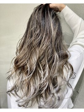 エッジ 下北沢(edge.) ホワイティバレイヤージュハイライトカラーedge.下北沢