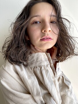 ガレージ バイ グリーン 原宿 表参道(Garage by green) 【loki】ミディアム×ニュアンスパーマ