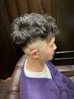 ヒロギンザバーバーショップ 大宮店(HIRO GINZA BARBER SHOP)&nbsp;前下がりスキンフェード/大宮