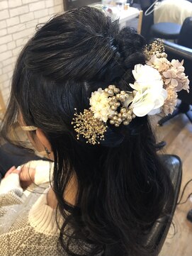 エムツー(Mll) ハーフアップ