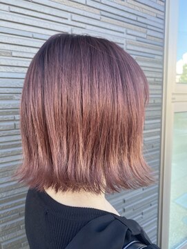 トゥエンティ(twenty) 外はねボブ　　~カシスカラー~