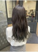 グラデーション×オリーブカラー