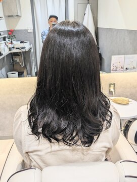 ナカドット エマノン 池袋(__naka.__ EMANON) 10代/20代/30代/40代/ストカール/黒髪/池袋/髪質改善