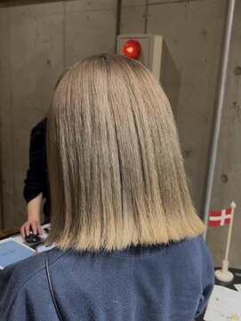 オーガニック ライフ 若葉 鶴ヶ島(organic+life) 20代30代大人可愛い艶感ミルクティーベージュケアブリーチ