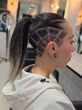 ラピス 名古屋駅前店(Lapis) ラインアート/バリアート/刈り上げ女子