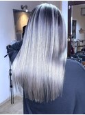 【究極のツヤ】ホワイトシルバーバレイヤージュ×ブリーチ２回