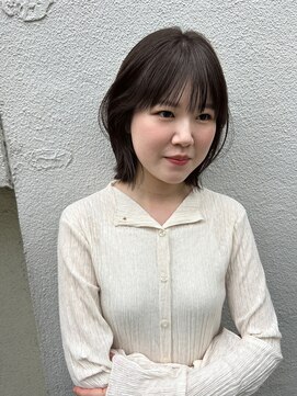 アタ(Ata.) レイヤーカット/グレージュカラー/切りっぱなし【広尾】