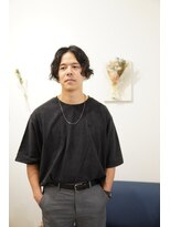 ナナシ(NaNaShi)&nbsp;センターパートパーマ