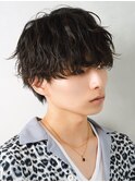 大人の抜け感　を引き出す。前髪下ろしシャドウパーマ