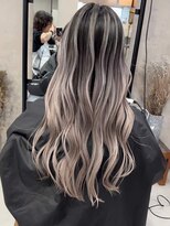 ネハス ナガオカ(nehus.nagaoka)&nbsp;バレイヤージュ１/イメチェン/ホワイトブロンド/外ハネボブ/美髪