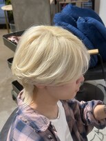 ネオリーブクレア 綱島店(Neolive Krea)&nbsp;センターパート/ブリーチ/カラー/ホワイトカラー/ブロンドヘア