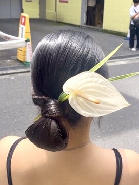 キャンバス バイ ネオリーブ 横浜西口(Canvas by neo.) 横浜 ヘアアレンジ タイトシニヨン