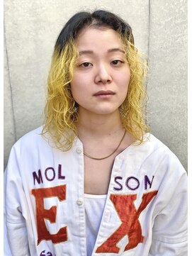 アズーラ用賀(AZURA) デザインカラーウェーブ