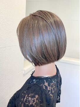 ヴィラ 雲雀丘花屋敷店(Villa) 20代30代40代ナチュラルハイライト立体感アッシュベージュ