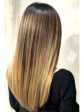 ココバイファニック(Coc. by funic) バレイヤージュ×ブリーチ 【関内】