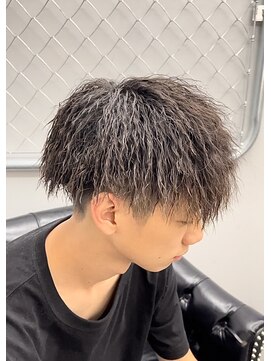 フライ 東通り店(Frei) ツイストパーマ