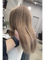 ヴァーディ オモテサンドウ(Vardy omotesando)&nbsp;ブロンド・ベージュ・グレージュ・ハイトーン・ケアブリーチ