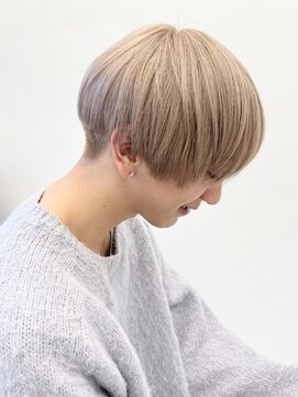 ココ 原宿(KOKO) ダークアッシュ似合わせカットミディアムレイヤーカットベージュ