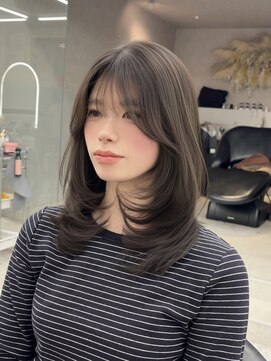 ロンド マーレ 天神大名店(Lond mare) 大人ガーリー/レイヤーカット/顔周りカット/ミディアムレイヤー