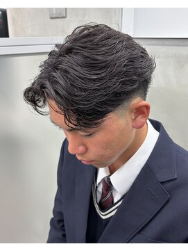 アクロ(ACRO) 広島メンズ/海外ヘア/毛流れパーマ/ニュアンスパーマ