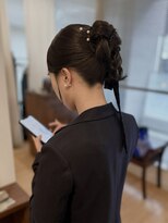 アヴェイル ヒロオ(a'vail Hiroo) 結婚式お呼ばれヘア大人気タイトアップヘア
