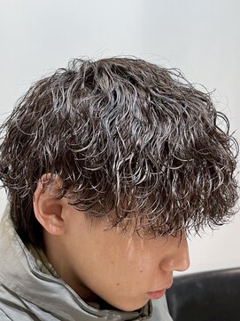 グロップ 町田(GLOP) 今っぽ無造作メンズ波巻きパーマ