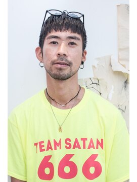 メリケンバーバーショップ コウベ(MERICAN BARBERSHOP KOBE) テクノぱっつんウェットノーフェード１分スタイリング