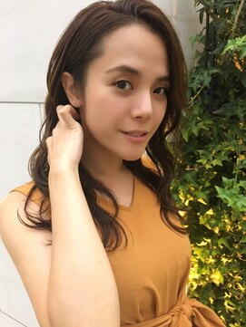 ウィルゴ(VIRGO) 30代、40代、50代髪型☆ふんわり大人可愛いミディアムヘア☆