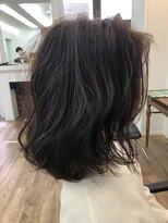 アメリ(Ameri)&nbsp;-Ameri-レイヤーボブ　×   ダークオリーブ