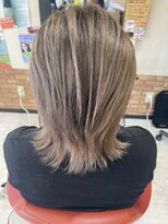 ヘアスタジオブービー&nbsp;ハイライト×レイヤーミディ