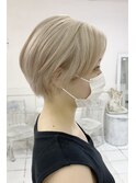 ハンサムショートホワイトベージュ☆
