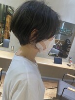 ヤエカ(yaeca) バング長めショート