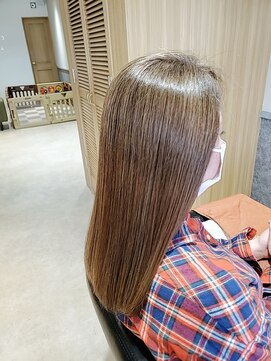 マナワ(manawa) 白髪いぼかしミルクティアッシュ