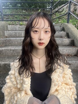 フィット ヒュー 千葉(fit hue) 黒髪/オリーブグレー/ココアベージュ/小顔/クラゲヘアー