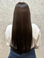ガーディナ(Gardina) ストレート　ロングヘア　髪質改善　縮毛矯正　艶感　ブラウン