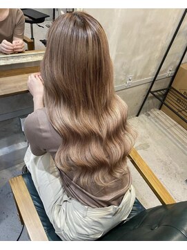 ルフレ 新宿本店2nd(Reflet) ダブルカラー、プルエクステ