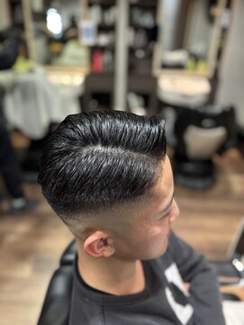 グロウヘアワークス(grow hair works) 73スキンフェード