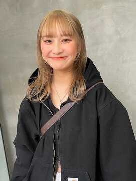 テトヘアー(teto hair) ブロンドベージュレイヤースタイルミルクティブロンドブリーチ