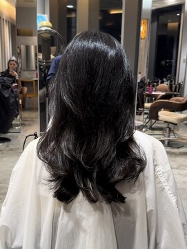 クーラ(Cura) 【Cura原宿】ネビージュ2wayバング韓国ヘアコテ巻き風パーマ小顔