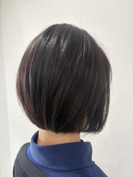 リル(Lill) 襟足ギリギリボブ　【豊橋】