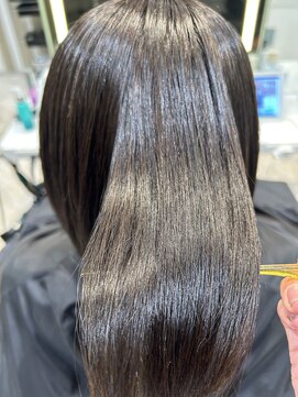 ケンジ 平塚 アネッタ(KENJE annetta) 【sins】髪質改善ストレート