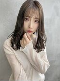 大人なミディアムヘア×小顔カット×透明感カラー