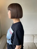 タヴィ(Tavi)&nbsp;ワンレングスボブヘア/コンパクトボブ/切りっぱなしボブ/ボブ