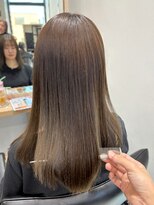 ディーエックス ウエスト(Dxxxx WEST)&nbsp;オリーブベージュ 顔周りカット/レイヤーカット/イルミナカラー