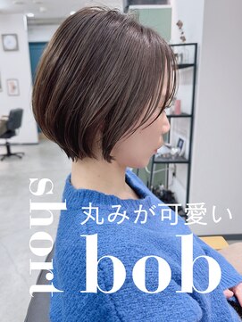 タイト(tyto) 丸みが可愛いショートボブ　【tyto hair&eyelash】